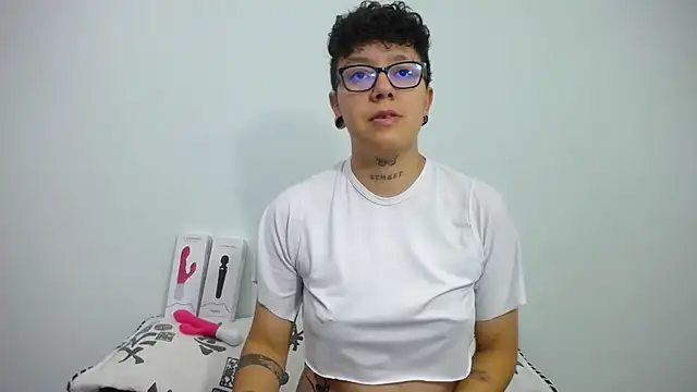 alex noa online show from February 2025 07:26:01 PM