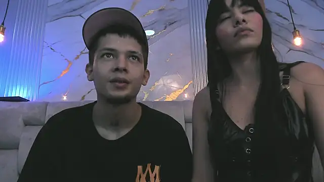 kendalltaylorr online show from October 2025 01:32:02 PM