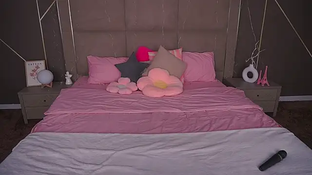 ArianaDarkk online show from February 2026 10:04:02 PM