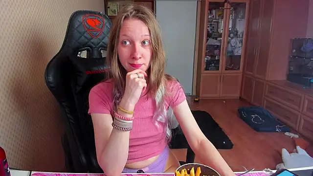 cutieMila online show from February 2026 11:03:01 AM