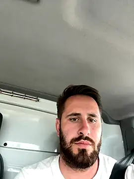 GeoGeorgee online show from September 2025 01:04:01 PM