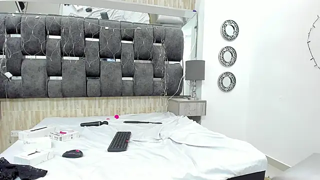 Charlotte Myers online show from February 2025 06:21:01 PM