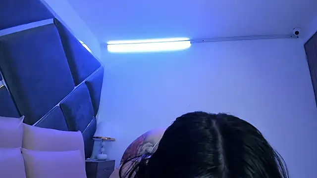 Charlotte Myers online show from October 2025 08:40:02 PM