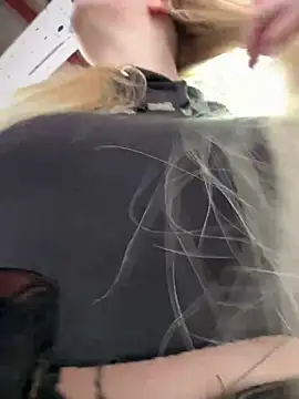 Snapshot of Teya_moon_ chatting on February 2025 12:16:01 PM Teya moon  online show from February 2025 12:16:01 PM