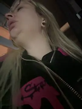 Snapshot of Teya_moon_ chatting on February 2025 09:58:02 PM Teya moon  online show from February 2025 09:58:02 PM