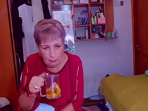 Snapshot of Victoria5643 chatting on December 2024 06:22:01 PM Victoria5643 online show from December 2024 06:22:01 PM