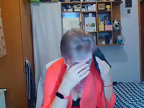 Snapshot of Victoria5643 chatting on February 2025 06:01:01 PM Victoria5643 online show from February 2025 06:01:01 PM