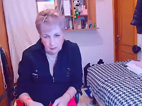 Snapshot of Victoria5643 chatting on February 2025 08:03:01 PM Victoria5643 online show from February 2025 08:03:01 PM