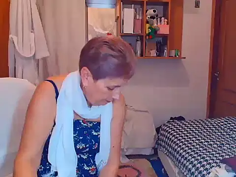 Snapshot of Victoria5643 chatting on February 2025 10:37:01 PM Victoria5643 online show from February 2025 10:37:01 PM