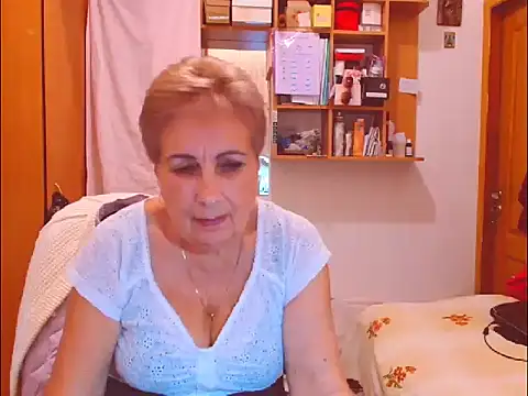 Snapshot of Victoria5643 chatting on September 2025 04:43:02 PM Victoria5643 online show from September 2025 04:43:02 PM