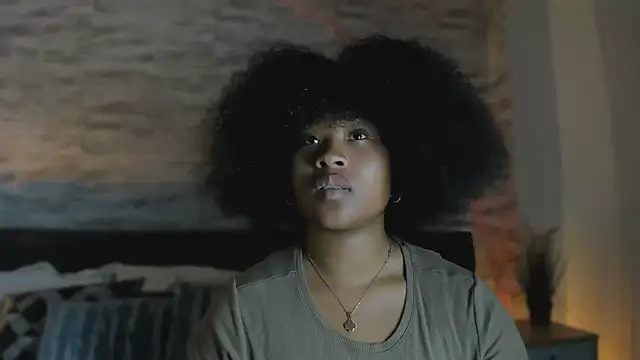 Snapshot of Anneth__M chatting on November 2025 07:46:02 PM Anneth M online show from November 2025 07:46:02 PM