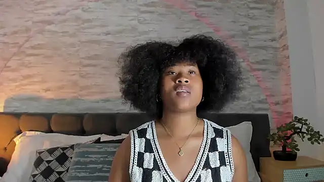 Snapshot of Anneth__M chatting on November 2025 07:46:02 PM Anneth M online show from November 2025 07:46:02 PM