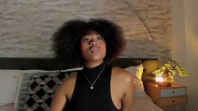 Snapshot of Anneth__M chatting on December 2025 07:43:01 PM Anneth M online show from December 2025 07:43:01 PM