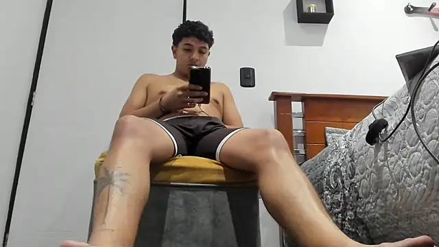 Snapshot of moubli_ chatting on September 2025 03:10:02 AM moubli online show from September 2025 03:10:02 AM