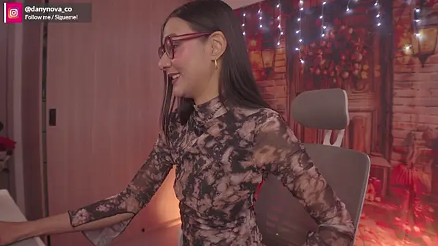 DanyNova Co online show from November 2025 09:08:01 PM