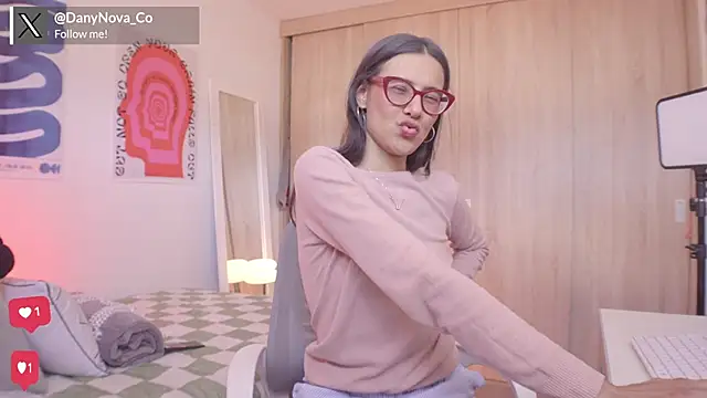 Snapshot of DanyNova_Co chatting on March 2026 09:08:01 PM DanyNova Co online show from March 2026 09:08:01 PM