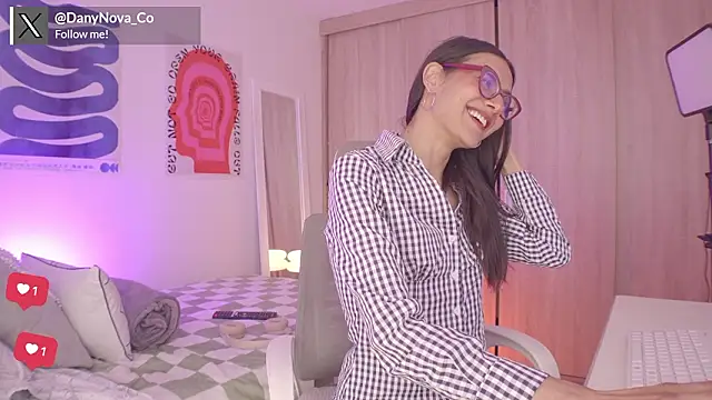 Snapshot of DanyNova_Co chatting on March 2026 09:14:02 PM DanyNova Co online show from March 2026 09:14:02 PM