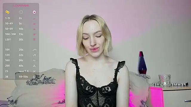 Snapshot of cheryl_mason chatting on December 2024 09:37:01 PM cheryl mason online show from December 2024 09:37:01 PM