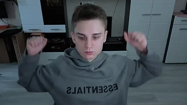 angryzan online show from November 2025 06:13:01 AM