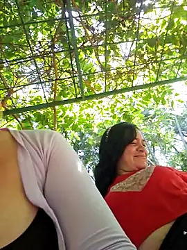 Snapshot of Sofia_Queen17 chatting on February 2025 06:41:02 PM Sofia Queen17 online show from February 2025 06:41:02 PM