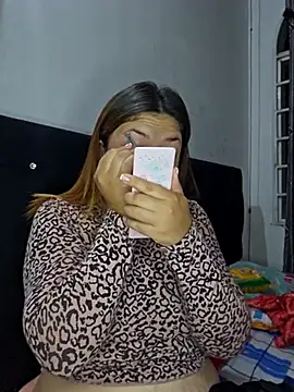 Snapshot of Sofia_Queen17 chatting on March 2025 10:28:02 AM Sofia Queen17 online show from March 2025 10:28:02 AM