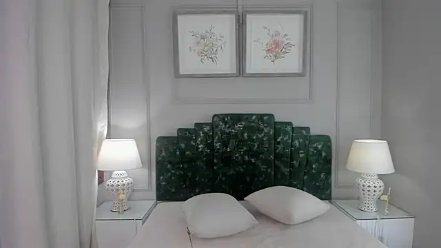 Snapshot of ana_beckett chatting on November 2025 10:36:01 AM ana beckett online show from November 2025 10:36:01 AM