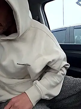 Zeefy online show from February 2026 09:05:01 AM