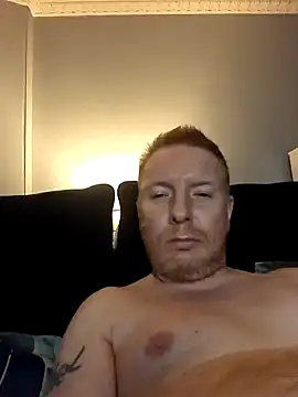 Snapshot of walker1979 chatting on October 2025 09:03:02 PM walker1979 online show from October 2025 09:03:02 PM