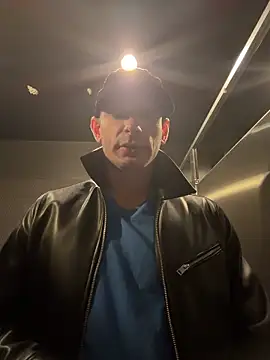 hailzeffn online show from April 2026 11:16:02 PM