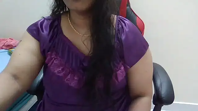 Snapshot of Mystic-Anu chatting on December 2024 03:17:01 PM Mystic-Anu online show from December 2024 03:17:01 PM