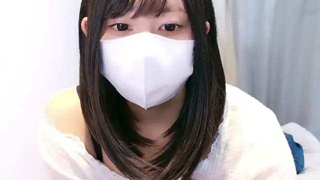 Snapshot of YUTSU_KI chatting on July 2026 05:20:01 PM YUTSU KI online show from July 2026 05:20:01 PM