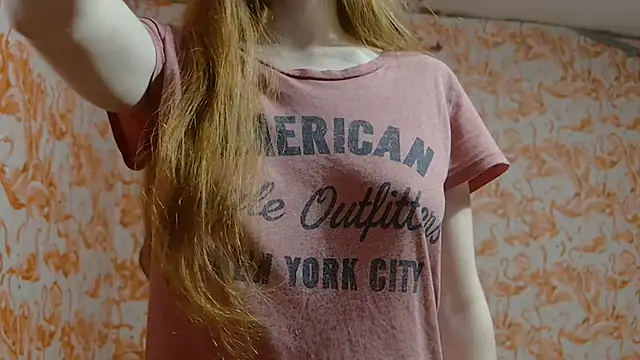 strawberrysmoothie online show from November 2025 12:54:02 AM