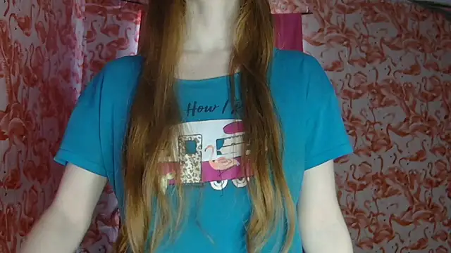 Snapshot of strawberrysmoothie chatting on April 2026 07:30:02 PM strawberrysmoothie online show from April 2026 07:30:02 PM