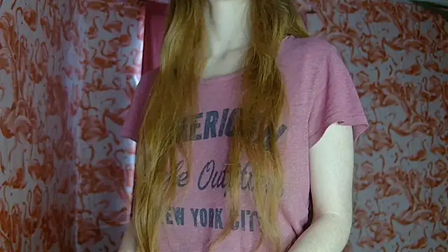 Snapshot of strawberrysmoothie chatting on June 2026 06:22:02 PM strawberrysmoothie online show from June 2026 06:22:02 PM