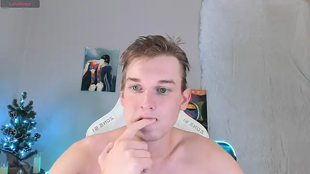 Snapshot of 4ever_dude chatting on January 2025 03:32:02 AM 4ever dude online show from January 2025 03:32:02 AM