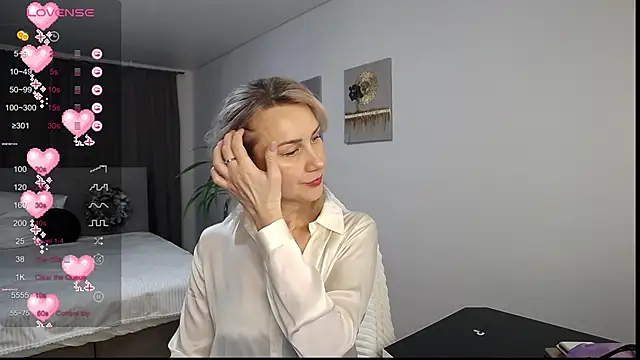 Vanessa Nowak online show from January 2025 03:21:01 PM