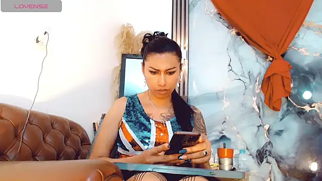 khiara moretti online show from September 2025 07:47:01 PM