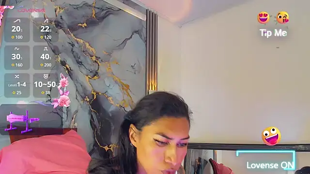 khiara moretti online show from March 2026 11:48:02 AM