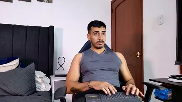 muscle ares online show from November 2025 12:21:02 AM