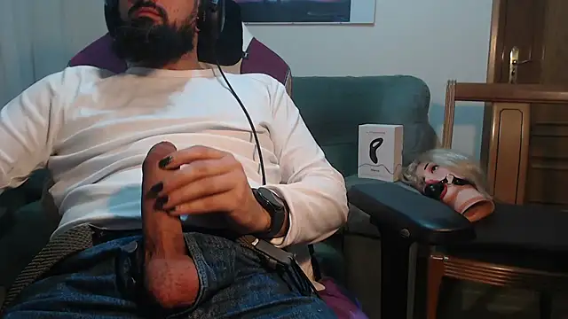 Snapshot of master4subslut chatting on December 2024 07:24:02 AM master4subslut online show from December 2024 07:24:02 AM