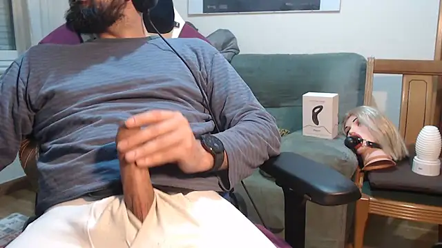 Snapshot of master4subslut chatting on February 2025 10:21:02 PM master4subslut online show from February 2025 10:21:02 PM