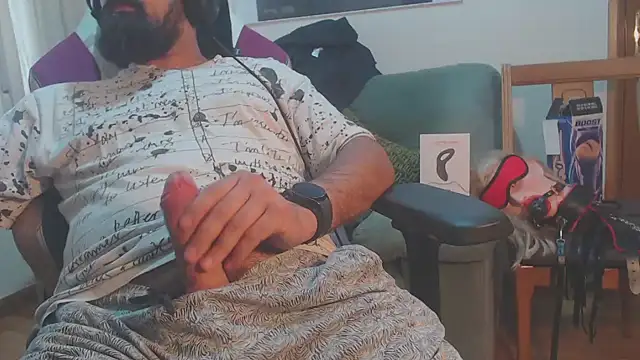 Snapshot of master4subslut chatting on September 2025 10:48:02 AM master4subslut online show from September 2025 10:48:02 AM