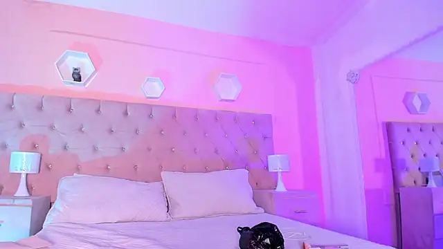 Agathaargent  online show from December 2024 05:16:02 AM