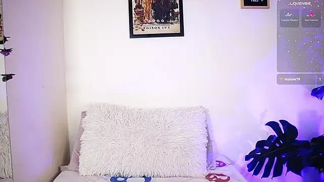 Snapshot of YourMandy chatting on March 2025 10:39:02 PM YourMandy online show from March 2025 10:39:02 PM