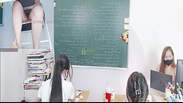 Snapshot of _Math_ chatting on October 2025 03:03:02 PM Math online show from October 2025 03:03:02 PM