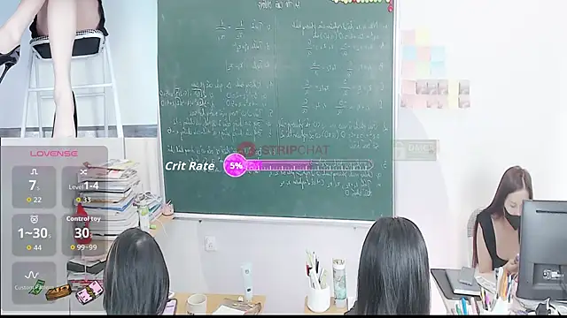 Snapshot of _Math_ chatting on November 2025 08:26:01 AM Math online show from November 2025 08:26:01 AM