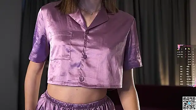 Snapshot of AnneKlint chatting on December 2024 08:22:01 AM AnneKlint online show from December 2024 08:22:01 AM