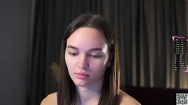 Snapshot of AnneKlint chatting on January 2025 12:06:02 PM AnneKlint online show from January 2025 12:06:02 PM