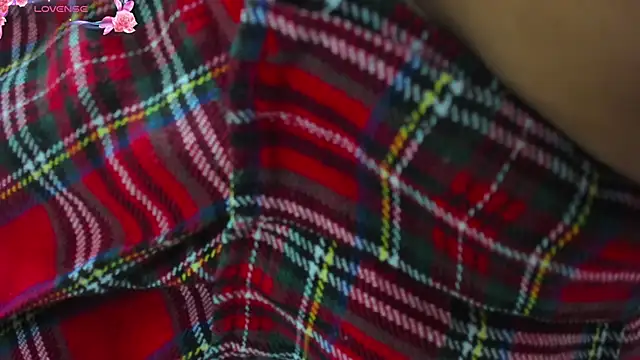 Snapshot of EIMY-ROBERTS chatting on November 2025 08:20:01 PM EIMY-ROBERTS online show from November 2025 08:20:01 PM