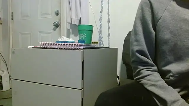 Snapshot of watermellonpussy chatting on April 2026 01:32:01 AM watermellonpussy online show from April 2026 01:32:01 AM